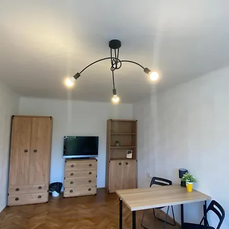 In - K3 - 2 Hostel *