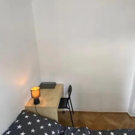 In - K3 - 2 Hostel *